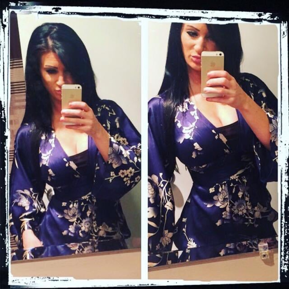 Bebe kimono dress